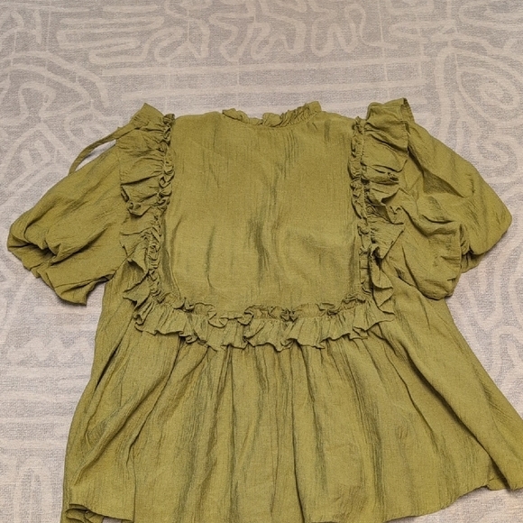Entro Olive Ruffle Blouse - Picture 3 of 4